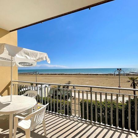 Villa Fronte Mare-Carraro Immobiliare Jesolo - Family Apartments Extérieur photo